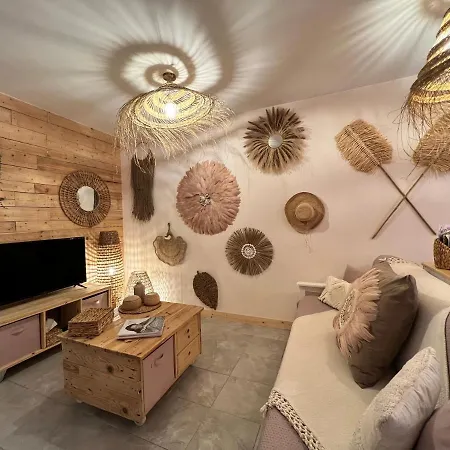 Апартаменты Les P'tits D'angie - Logement Boheme